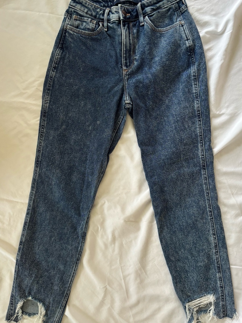 Hollister Dark Blue Cropped Ankle Jeans